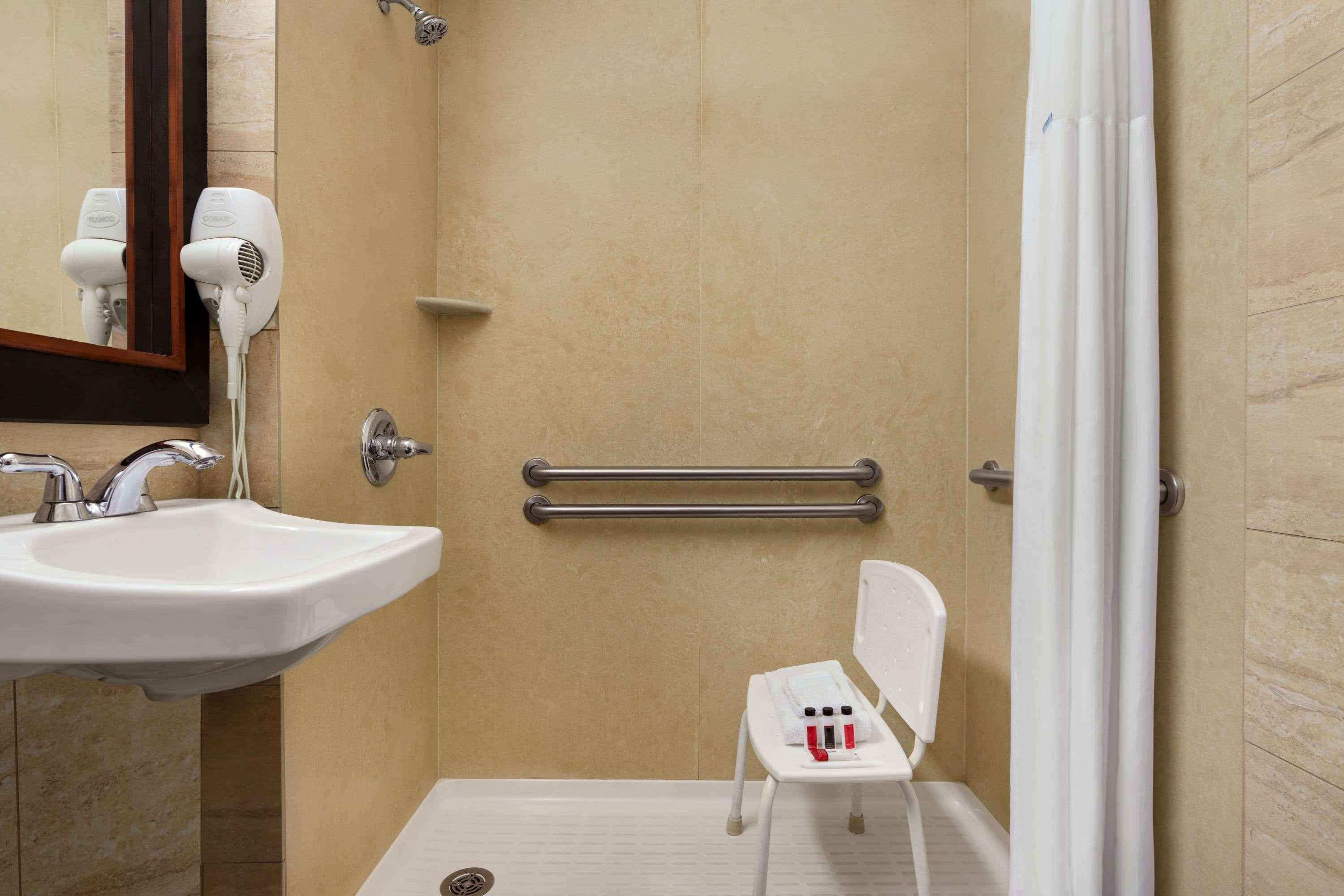 ניו יורק Days Inn By Wyndham Long Island City מראה חיצוני תמונה