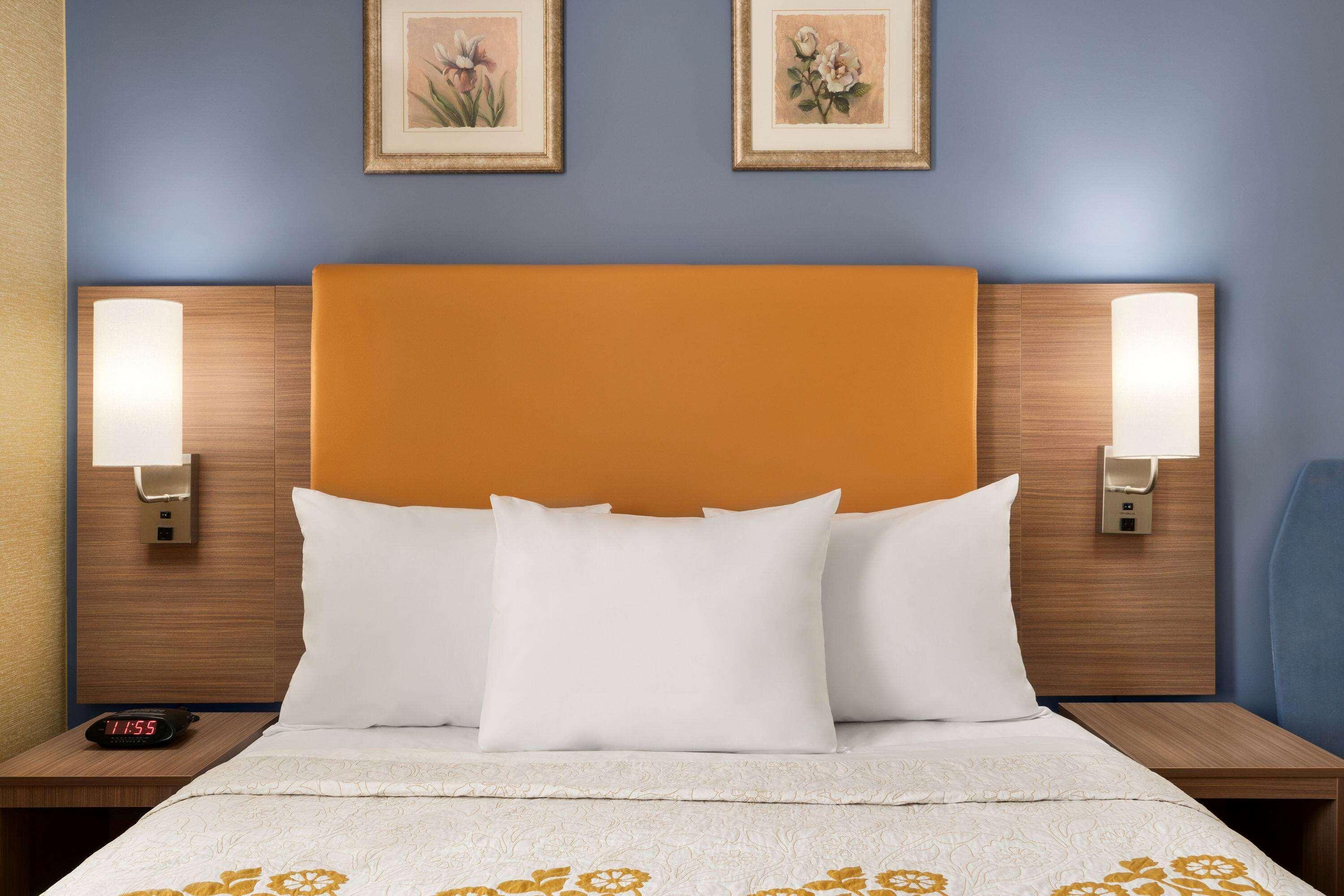 ניו יורק Days Inn By Wyndham Long Island City מראה חיצוני תמונה