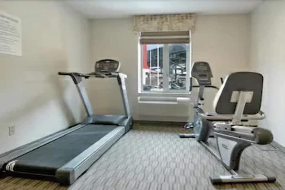 ניו יורק Days Inn By Wyndham Long Island City מראה חיצוני תמונה